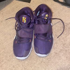 Kyrie 6 Purple sneakers size 7youth